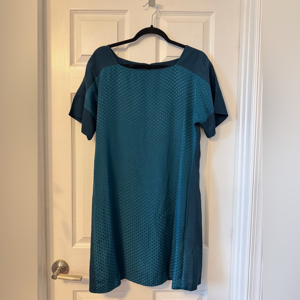 Club Monaco Archmand tonal dot shift dress sz 2 loose fit (see measures)